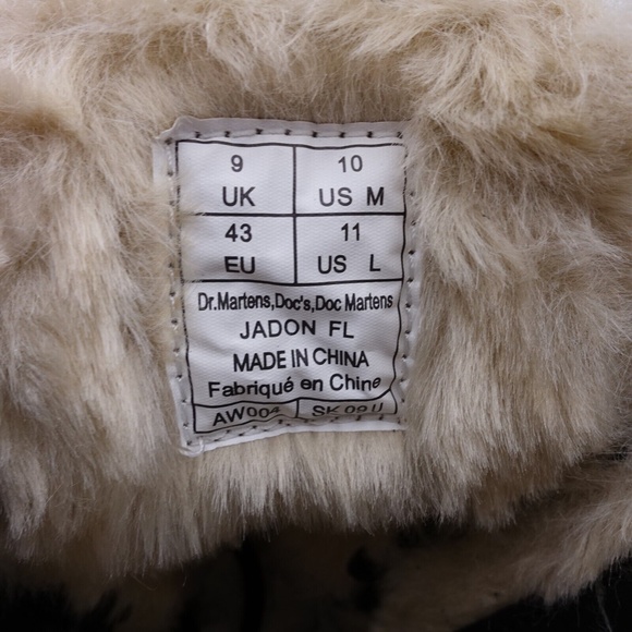 NEW Dr. Martens Women's Jadon Faux Fur Lined 8 Eye Platform Water Resistant Boot - Picture 10 of 12